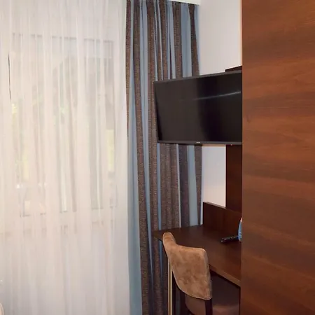 Hotel Trip Budget Messe 3*