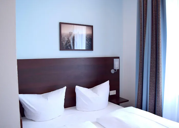 Hotel Trip Budget Messe