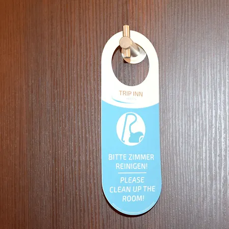 Trip Budget Messe ホテル 3*