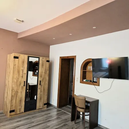 Hotel Trip Budget Messe 3*