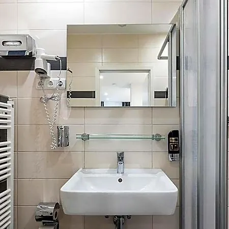 Trip Budget Messe Hotel 3*