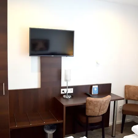 Hotel Trip Budget Messe 3*